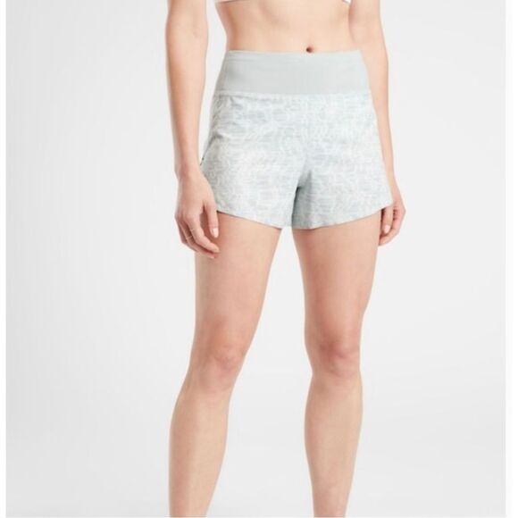 Athleta Printed Run With It 3.5” Shorts Size Large - Picture 1 of 8
